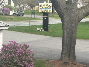 Milford Motel On the River