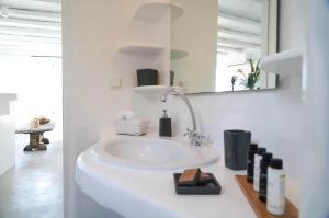 Paradise Estate Mykonos - Views, Party, Memories 2026