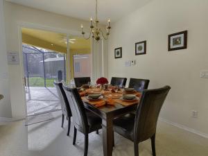 Holiday Home Große- luxuriöse Ferienvilla mit Pool und Spieleraum- in ruhiger Umgebung in de by Interhome