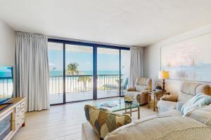 2BR Home with Private Balcony and Beach Access