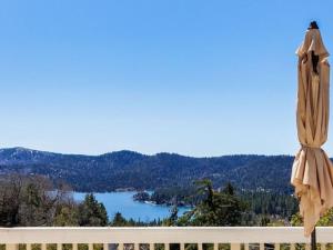 Holiday Home Haus mit Seeblick - Atemberaubende Aussicht - Haustierfreundlich by Interhome