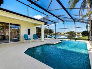 Holiday Home Pool Haus in der Nähe von Disney Magic by Interhome