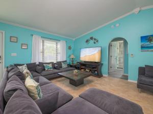 Holiday Home Familienhaus am Wasser- freier Steg und Golfzugang by Interhome