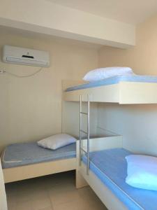 Residencial Atobá - A 240m da praia e mercado, com churrasqueira a carvão