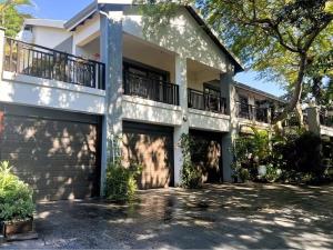 Golden Palms Guesthouse