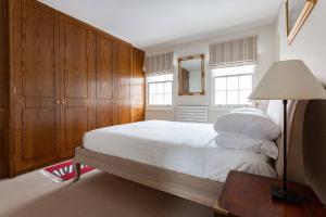 Donne Place by onefinestay