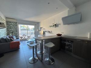 Sea view appartement walking distance old town