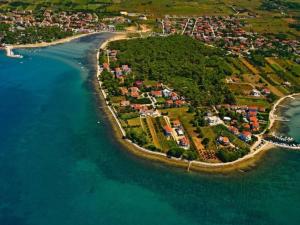 Holiday Home Romantische Villa mit Pool und Sauna- in Strandnähe by Interhome