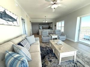 Crystal Shores West 501 by Youngs Suncoast