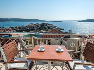 Holiday Home Villa Villa Katy mit Garten- Grill und Terrasse by Interhome