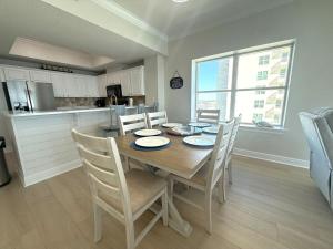 Crystal Shores West 501 by Youngs Suncoast