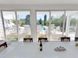 Holiday Home Anwesen Villa Almas- Sauna- Fitnessraum- Multisport by Interhome