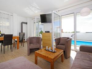 Apartment Apartment 1 Laura by Interhome