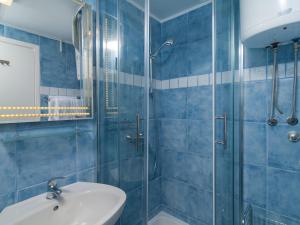 Apartment in Omiš mit Privatem Balkon by Interhome