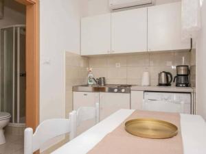 Apartment Wohnung mit tollem Meerblick und 2 Bädern by Interhome