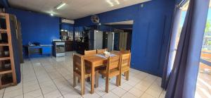 Beach Studio for 4 - AC - WiFi - Parking