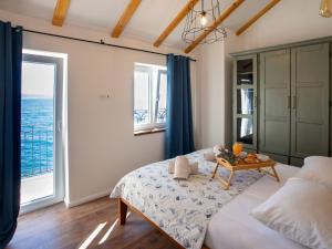 Holiday Home für 12 Personen ca- 180 m² in Jesenice- Dalmatien - Gespanschaft Split-Dalm by Interhome