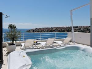 Holiday Home Villa Anadea mit Whirlpool by Interhome
