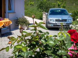 Apartment Studio im Erdgeschoss für zwei Personen mit einer Terrasse by Interhome