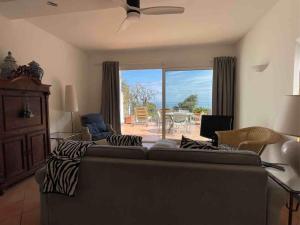 Apartment Junges Haus Wohnung mit Wasserblick by Interhome