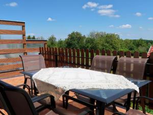 Apartment Große Ferienwohnung für 6 Personen by Interhome