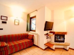 Apartment Zwei-Zimmer-Wohnung Classic 4 p- l- Villa Frejus by Interhome