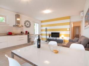 Apartment Flacher Sonnenuntergang by Interhome