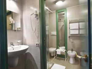 Apartment Teleo Vacanze - Olympisches Dorf Sestriere by Interhome
