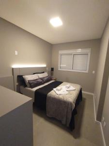 Apto novo 150 m do mar