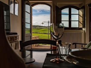 Apartment Haus Pino - Podere Fossaccio by Interhome