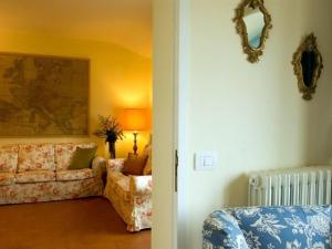 Apartment Wohnanlage Ca de Frati-Wohnung Giaggiolo by Interhome