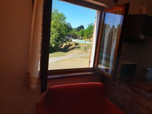 Apartment Girasole Haus mit Pool in Fauglia by Interhome