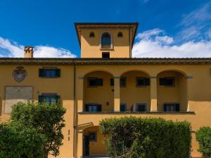 Apartment Zwei-Zimmer-Wohnung La Colombaia mit Garten by Interhome