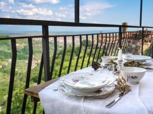 Apartment Wohnung La Volata in Massa e Cozzile by Interhome