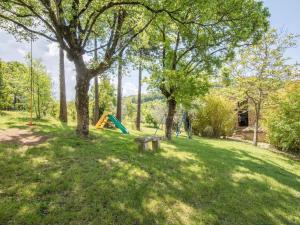 Apartment Anwesen La Casina mit privatem Garten und Grill by Interhome