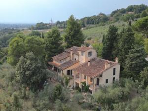 Holiday Home Ferienvilla casaRegina bb mit Panoramablick auf den Hügel by Interhome