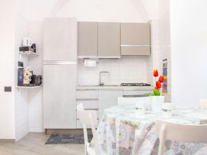 Apartment Home4Apartment Salerno Zentrum- privater Innenhof by Interhome