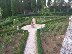 Apartment Wohnung in Chiusi mit Gemeinschaftspool- Grill und Garten by Interhome