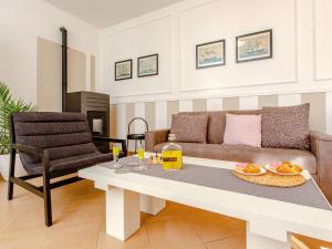 Apartment La Terrazza di Marco by Interhome