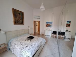 Apartment Touristenwohnheim Via tanzi 27 bari by Interhome