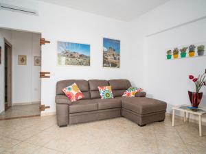 Apartment Wohnung Casa Sale mit Bergblick by Interhome