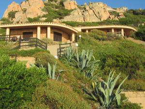 Apartment Villini Lu Ciuoni außergewöhnlichen Meerblick- by Interhome