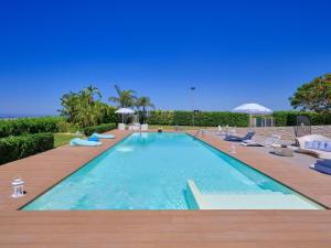 Holiday Home Anthea- Villa mit Pool und Fußball-Tennisplatz nur wenige Kilometer vom Strand by Interhome