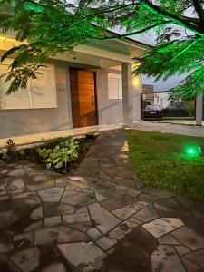 Casa ampla com piscina