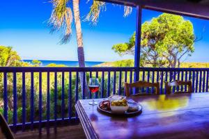 Arbour Rest Expansive Ocean Views