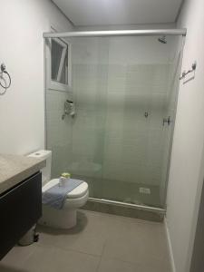 casa arejada em condomínio na praia de atlântida