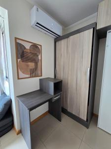 Studio Completo, Centro, Próximo a Hospitais, Vaga