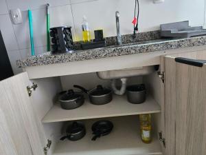 Studio Completo, Centro, Próximo a Hospitais, Vaga