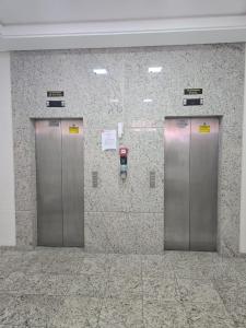 Studio Completo, Centro, Próximo a Hospitais, Vaga