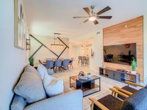 Homely Lakeview 3BR Condo with Waterpark